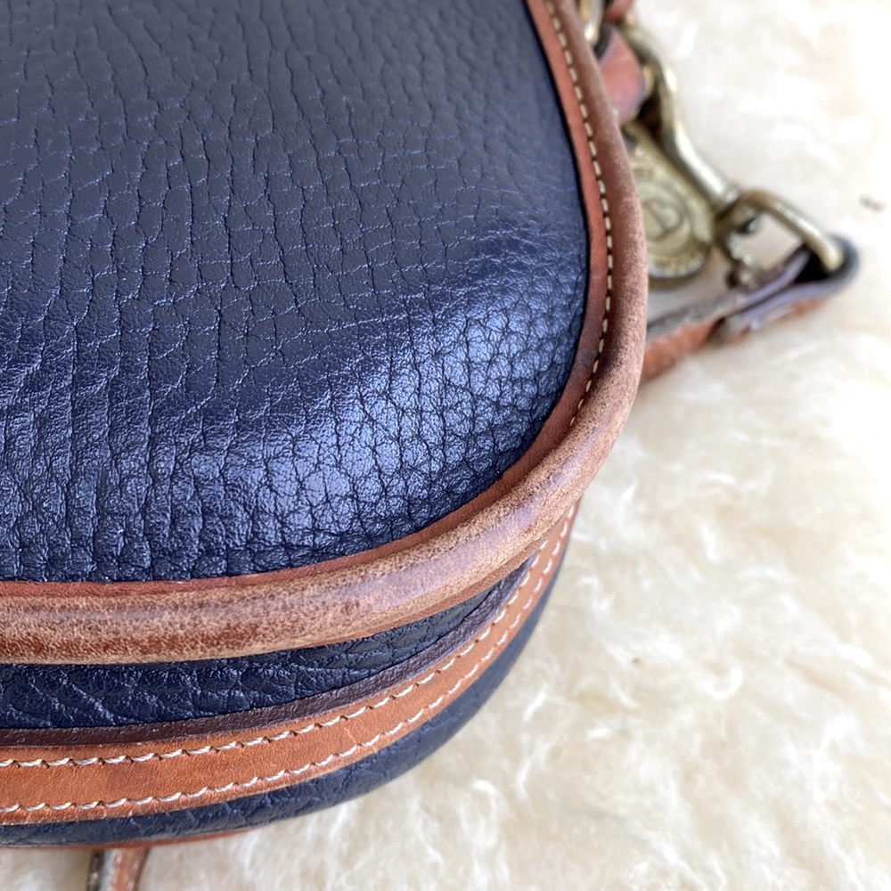 Vintage Dooney and Bourke bag - Picture 5 of 9